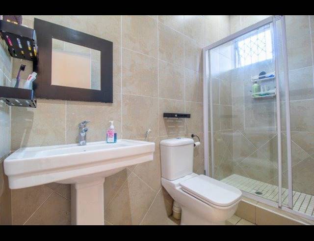 4 BEDROOM HOUSE FOR SALE IN BLUFF